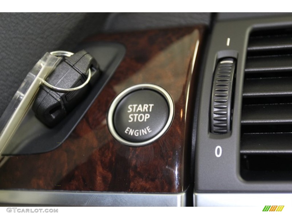 2013 BMW X5 xDrive 35i Premium Controls Photo #78278155