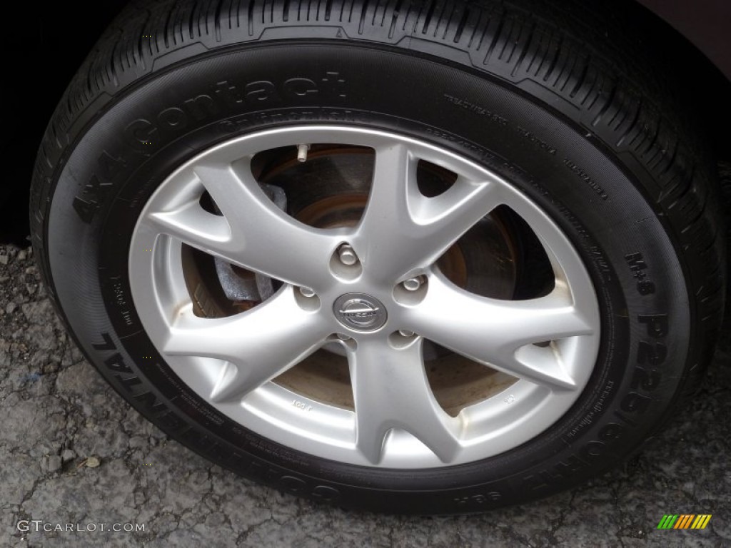 2010 Nissan Rogue SL AWD Wheel Photos