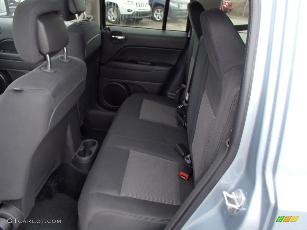 2014 Jeep Patriot Latitude 4x4 Rear Seat Photo #78279304