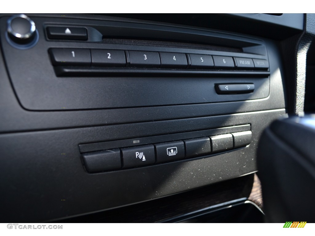 2011 3 Series 335i Coupe - Black Sapphire Metallic / Black photo #21