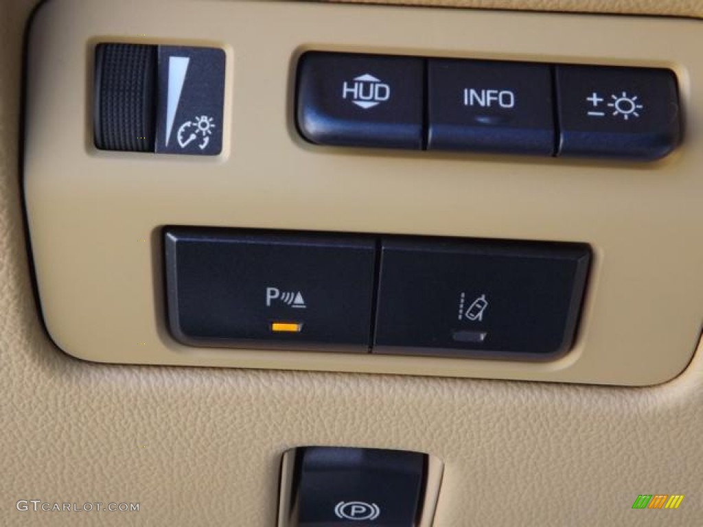 2013 Cadillac ATS 2.0L Turbo Performance Controls Photo #78285139
