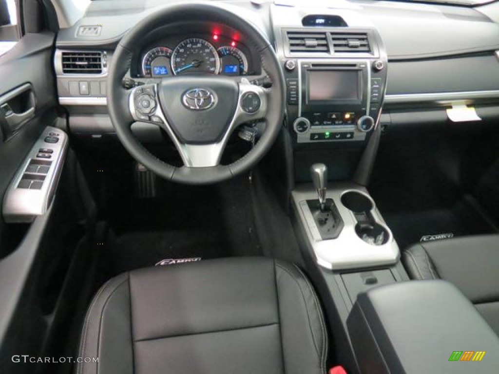 2013 Camry SE - Magnetic Gray Metallic / Black photo #5