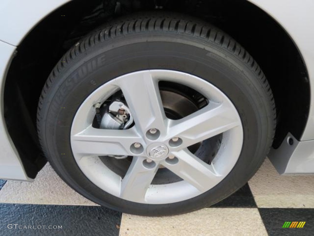 2013 Camry SE - Classic Silver Metallic / Black photo #4