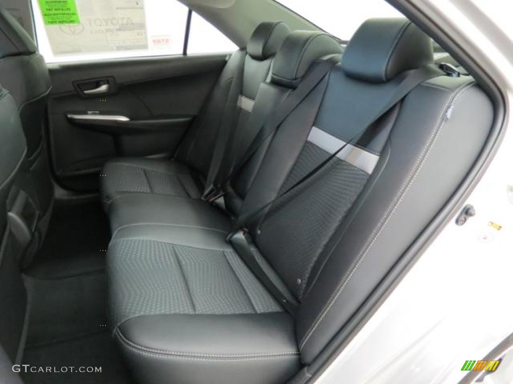 2013 Camry SE - Classic Silver Metallic / Black photo #6