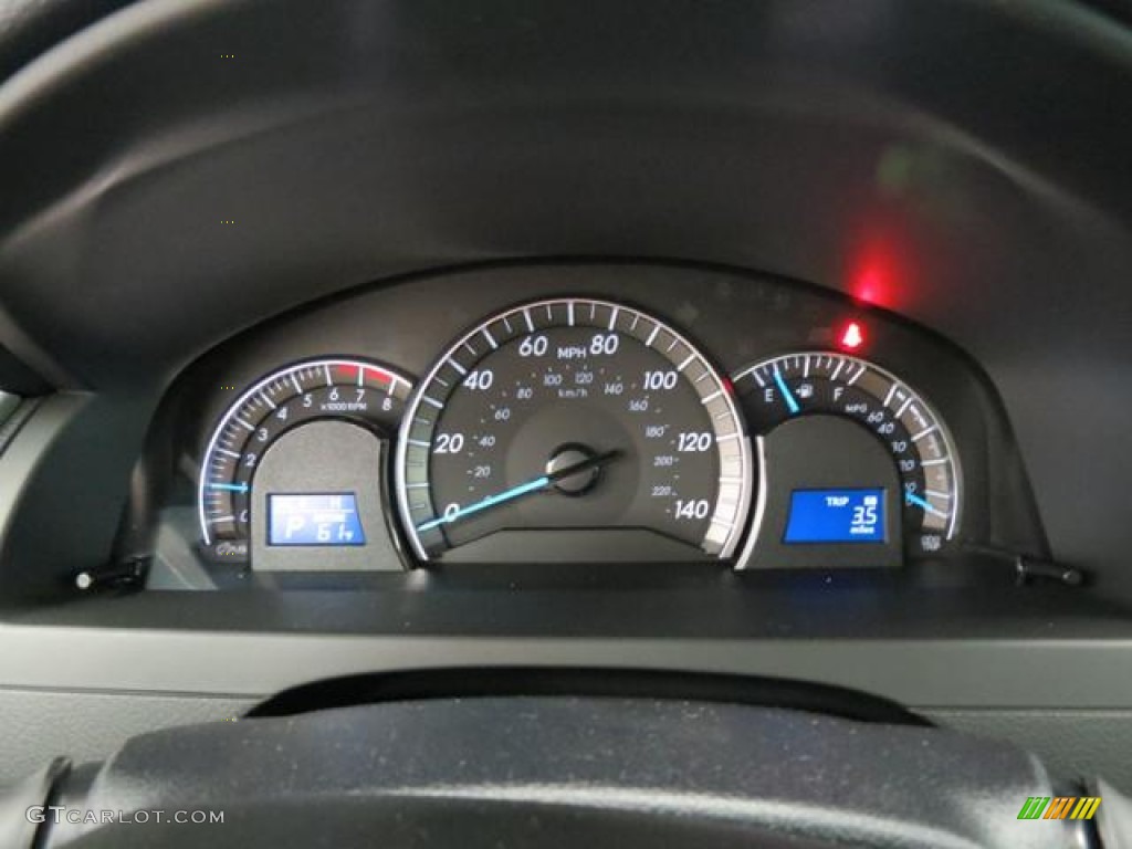 2013 Camry SE - Classic Silver Metallic / Black photo #12