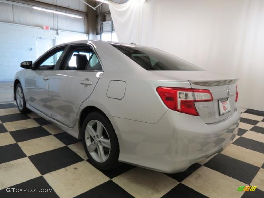 2013 Camry SE - Classic Silver Metallic / Black photo #20