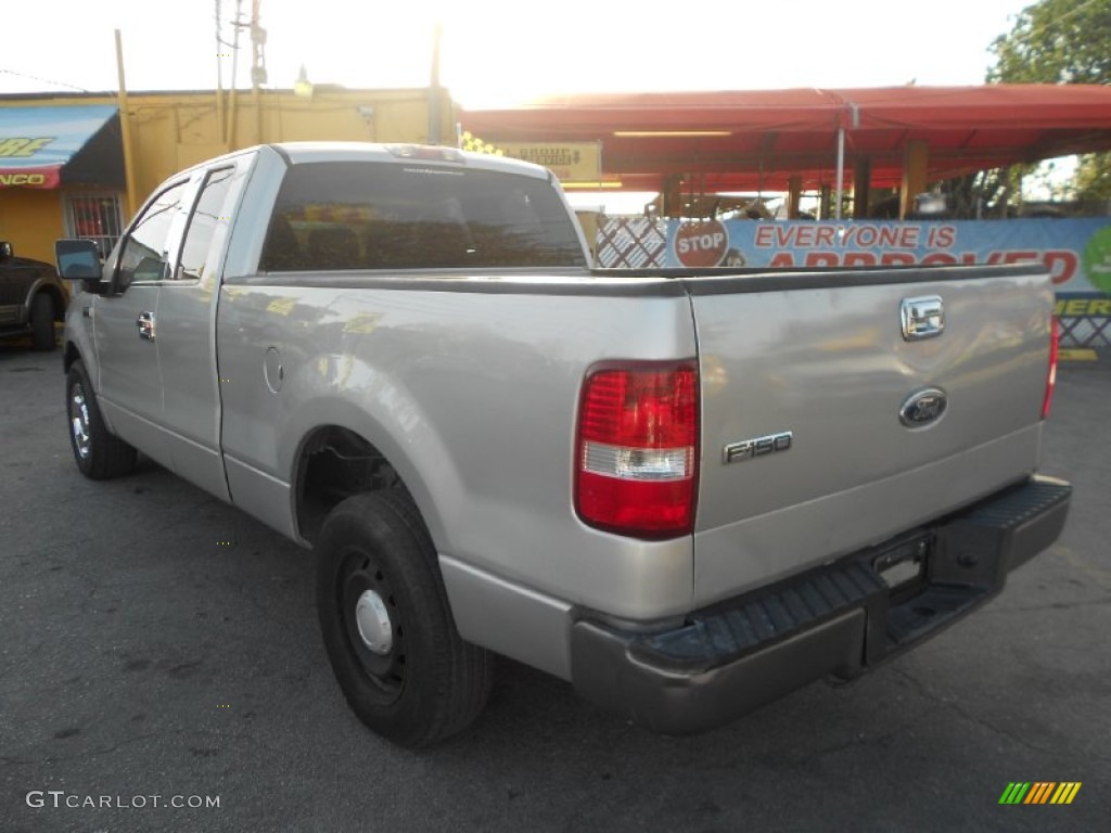 2005 F150 XL SuperCab - Silver Metallic / Medium Flint Grey photo #5