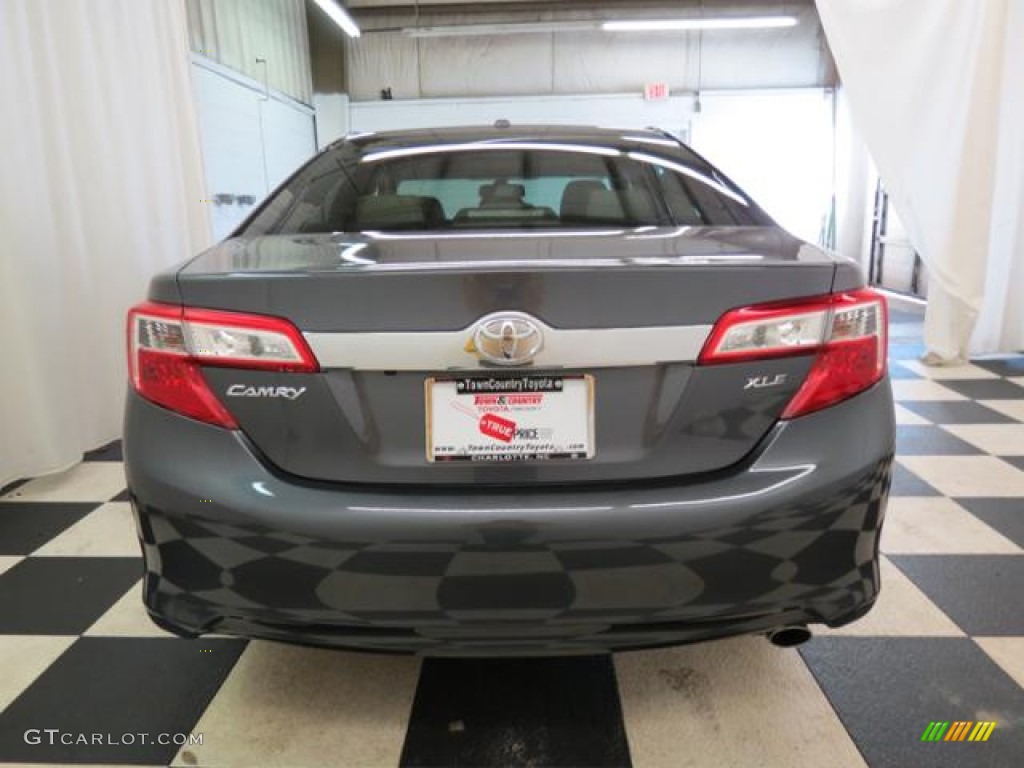 2013 Camry XLE - Magnetic Gray Metallic / Ash photo #19