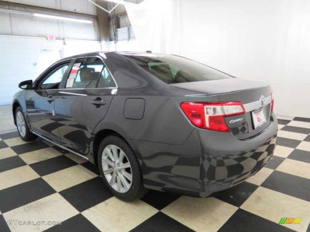 2013 Camry XLE - Magnetic Gray Metallic / Ash photo #20