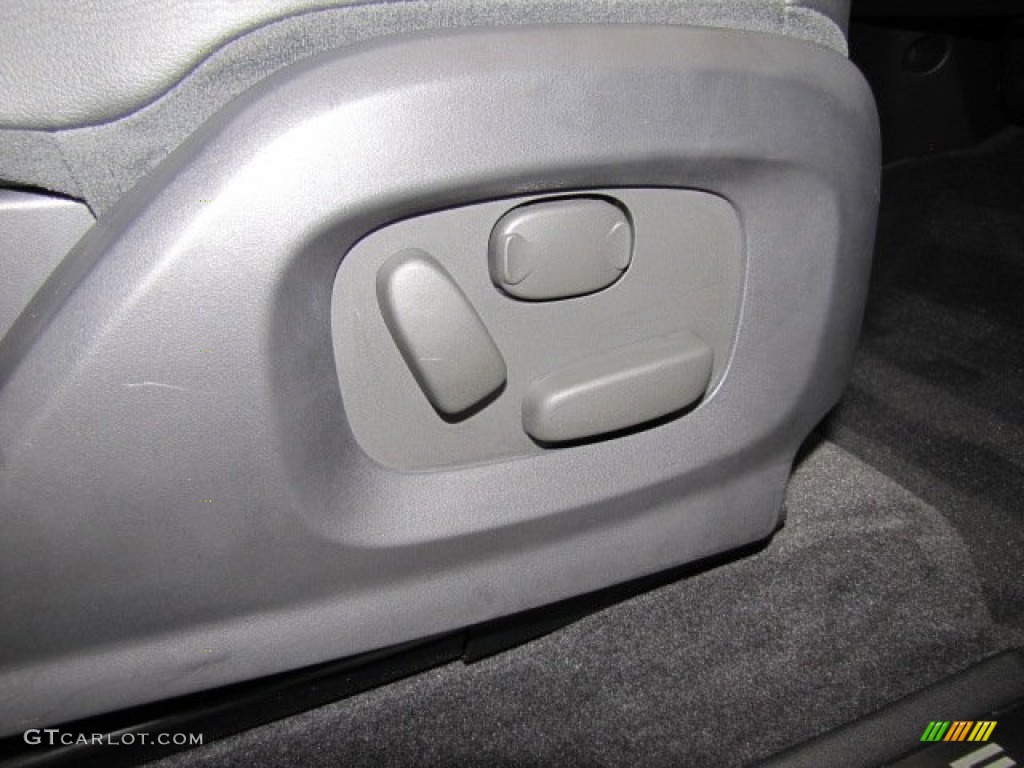 2012 Land Rover Range Rover Evoque Prestige Controls Photo #78286942