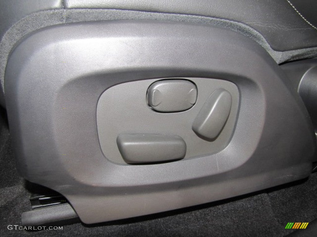 2012 Land Rover Range Rover Evoque Prestige Controls Photo #78287137