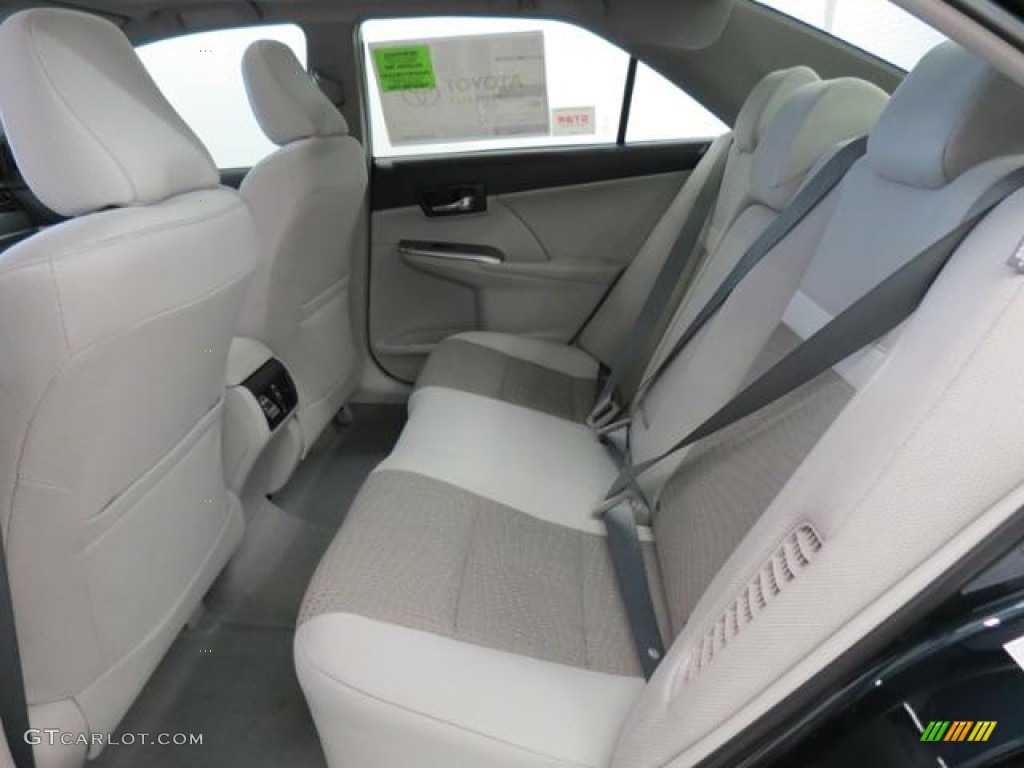 2013 Camry Hybrid XLE - Magnetic Gray Metallic / Light Gray photo #6