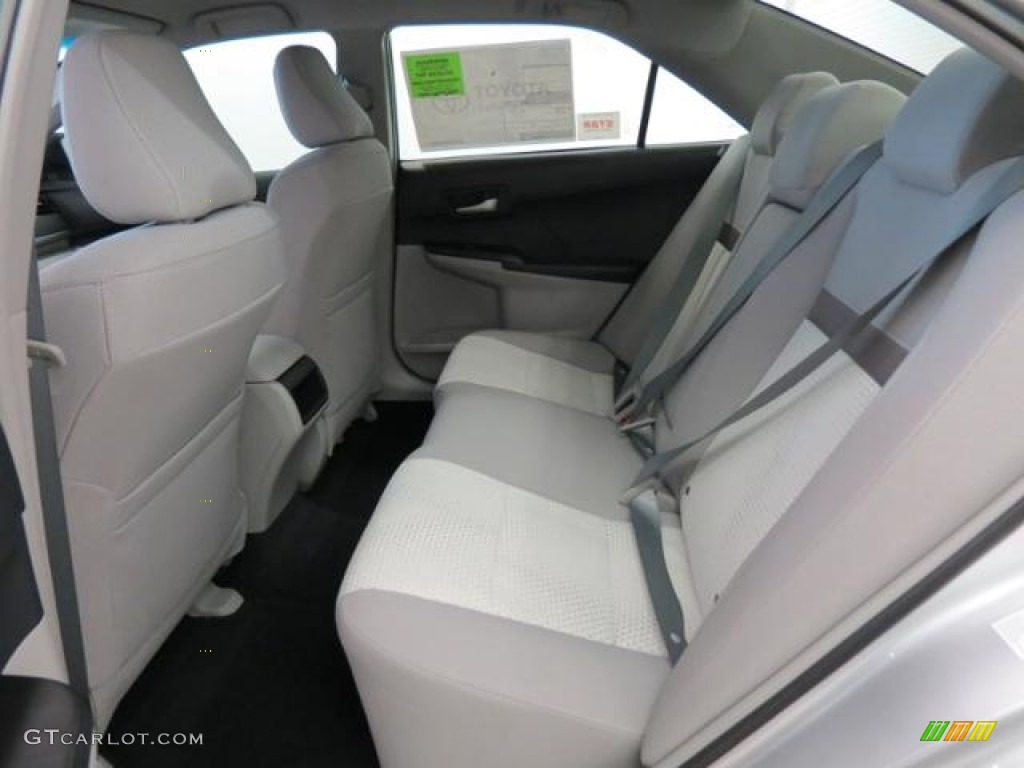 2013 Toyota Camry L Rear Seat Photo #78290028