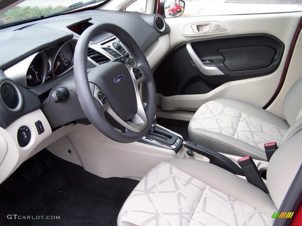 Light Stone/Charcoal Black Interior 2012 Ford Fiesta SE Hatchback Photo #78290330