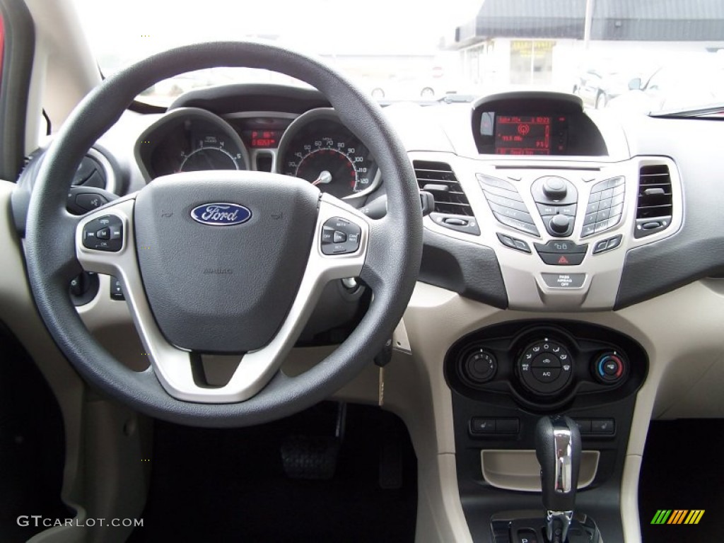 2012 Ford Fiesta SE Hatchback Light Stone/Charcoal Black Dashboard Photo #78290428