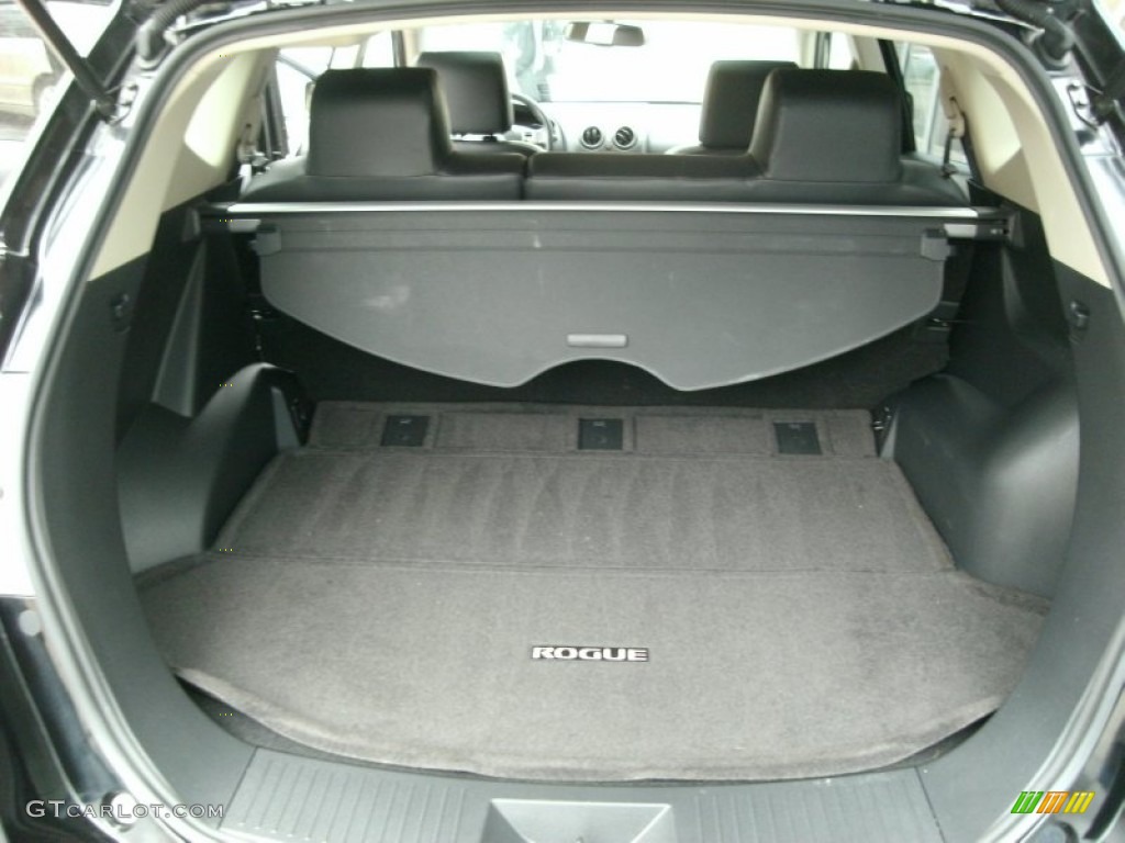 2011 Rogue SL AWD - Wicked Black / Black photo #8