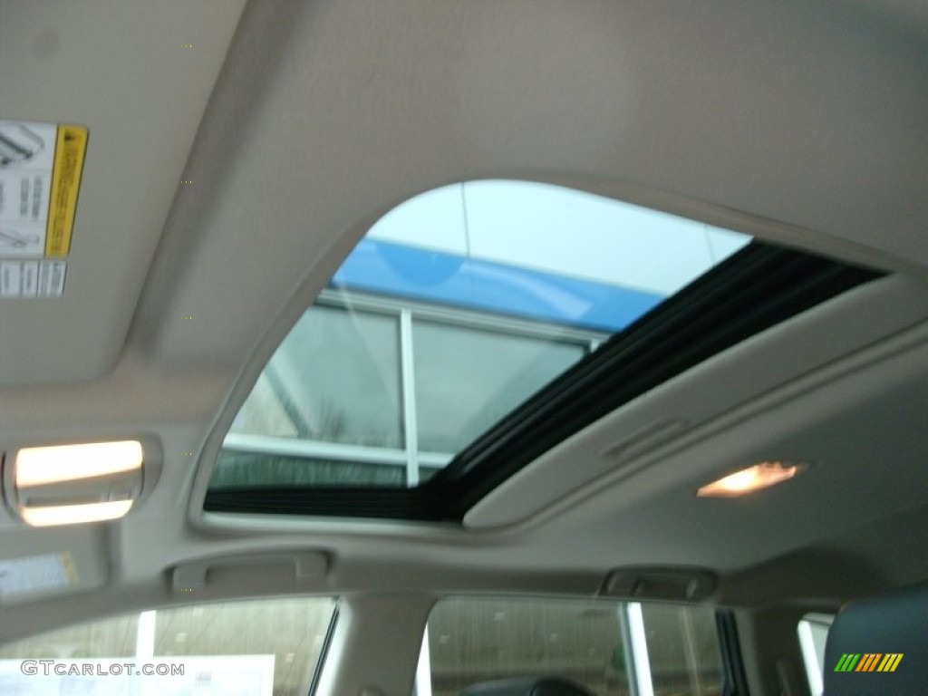 2011 Rogue SL AWD - Wicked Black / Black photo #10