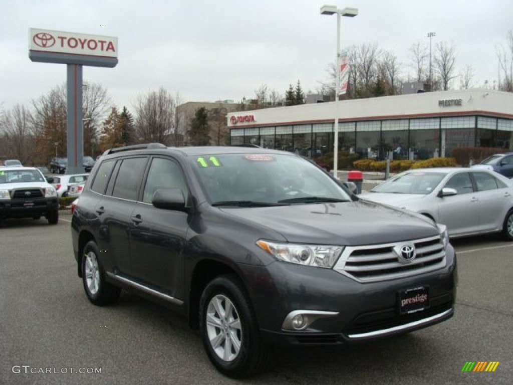 2011 Highlander V6 4WD - Magnetic Gray Metallic / Ash photo #1