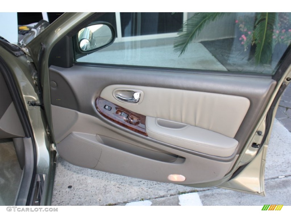 2001 Infiniti I 30 Sedan Beige Door Panel Photo #78291278