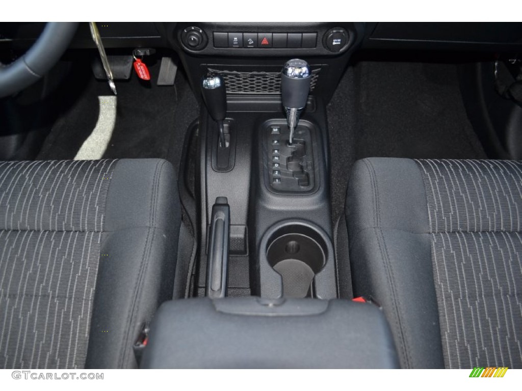 2011 Jeep Wrangler Unlimited Sport 4x4 6 Speed Manual Transmission Photo #78291334