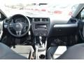 Black Uni - Jetta SE Sedan Photo No. 5
