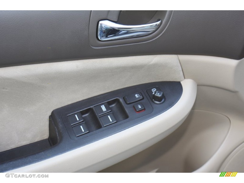 2003 Honda Accord LX Sedan Controls Photo #78293069