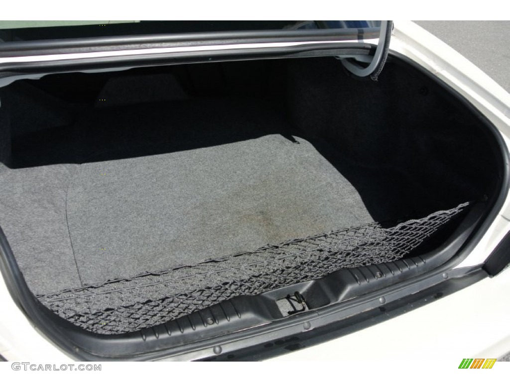 2002 Park Avenue  - White Diamond / Taupe photo #17