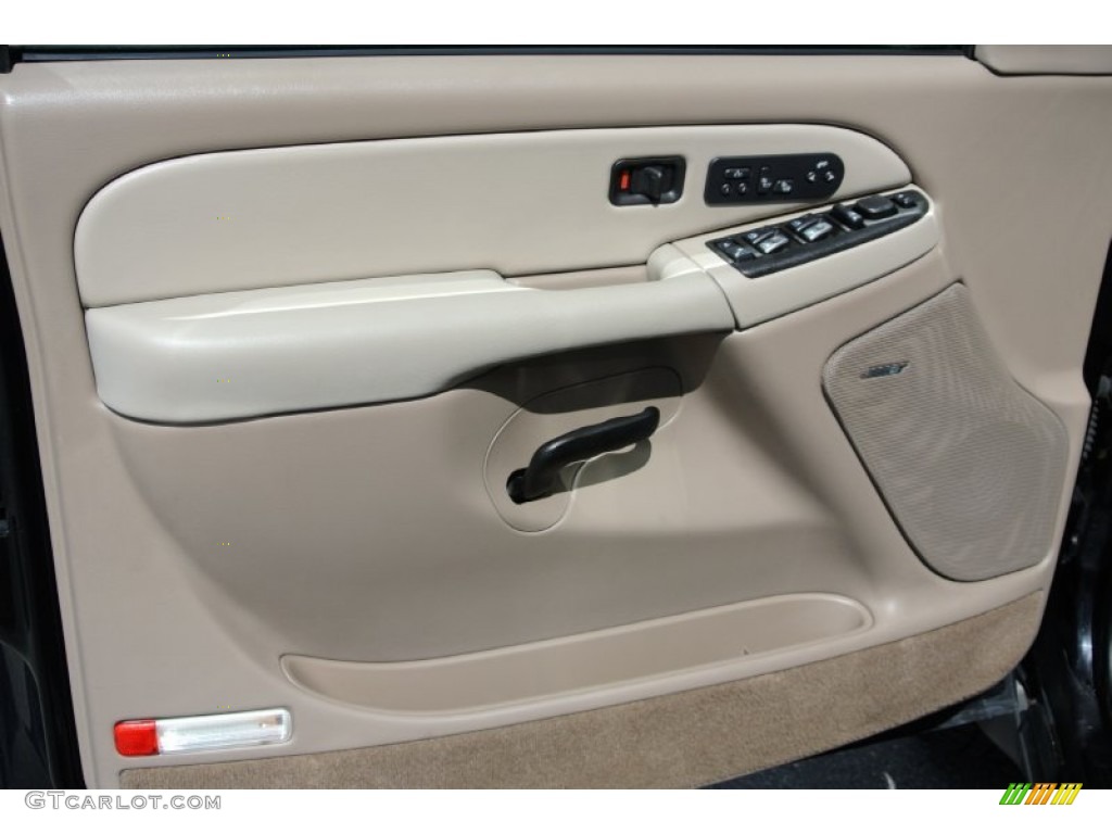 2003 Suburban 1500 Z71 4x4 - Black / Tan/Neutral photo #9