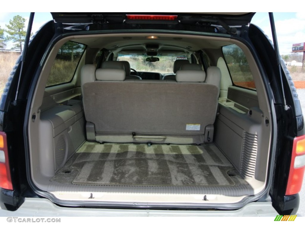 2003 Suburban 1500 Z71 4x4 - Black / Tan/Neutral photo #17