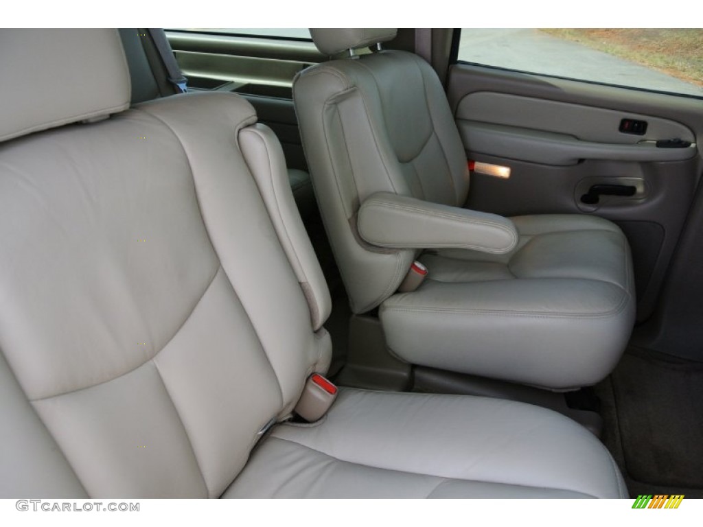 2003 Suburban 1500 Z71 4x4 - Black / Tan/Neutral photo #19