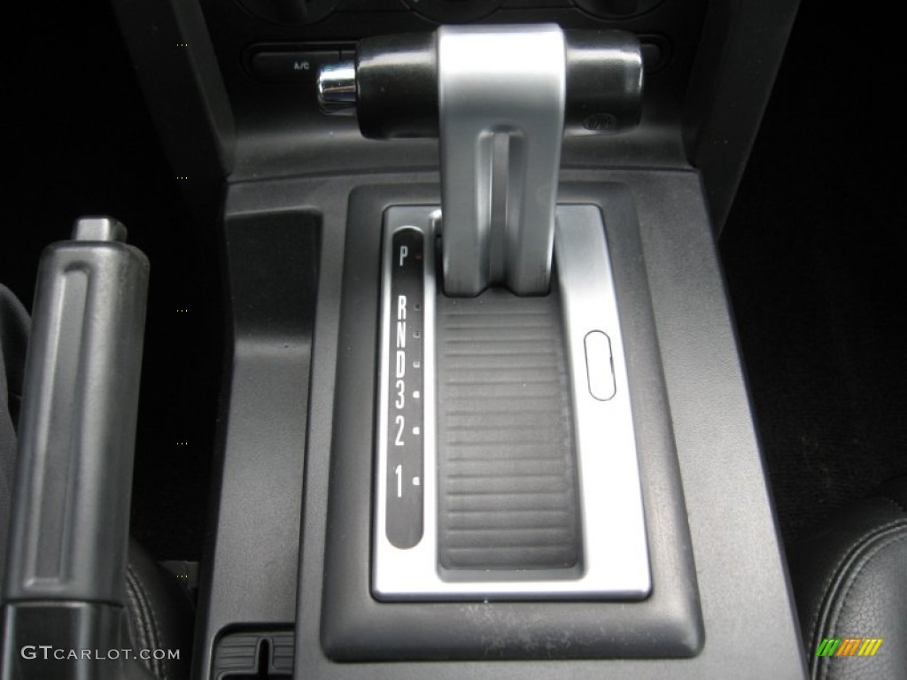 2006 Ford Mustang GT Premium Coupe 5 Speed Automatic Transmission Photo #78297051