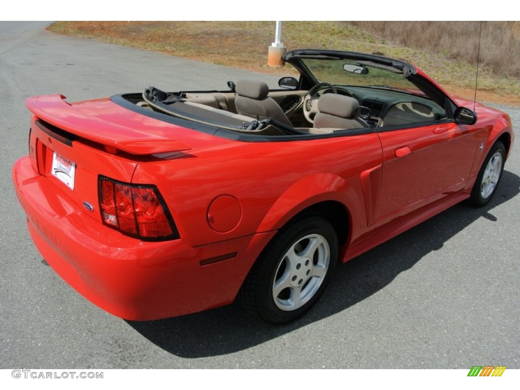 2003 Mustang V6 Convertible - Torch Red / Medium Parchment photo #25