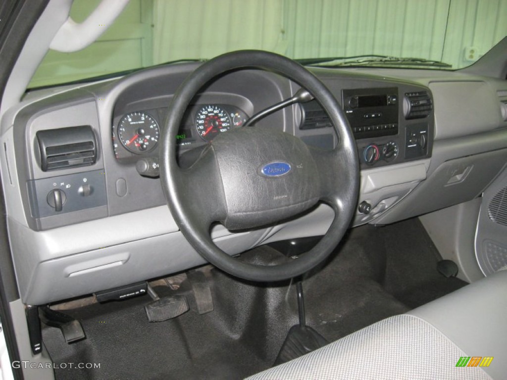 2006 Ford F250 Super Duty XL Regular Cab 4x4 Dashboard Photos