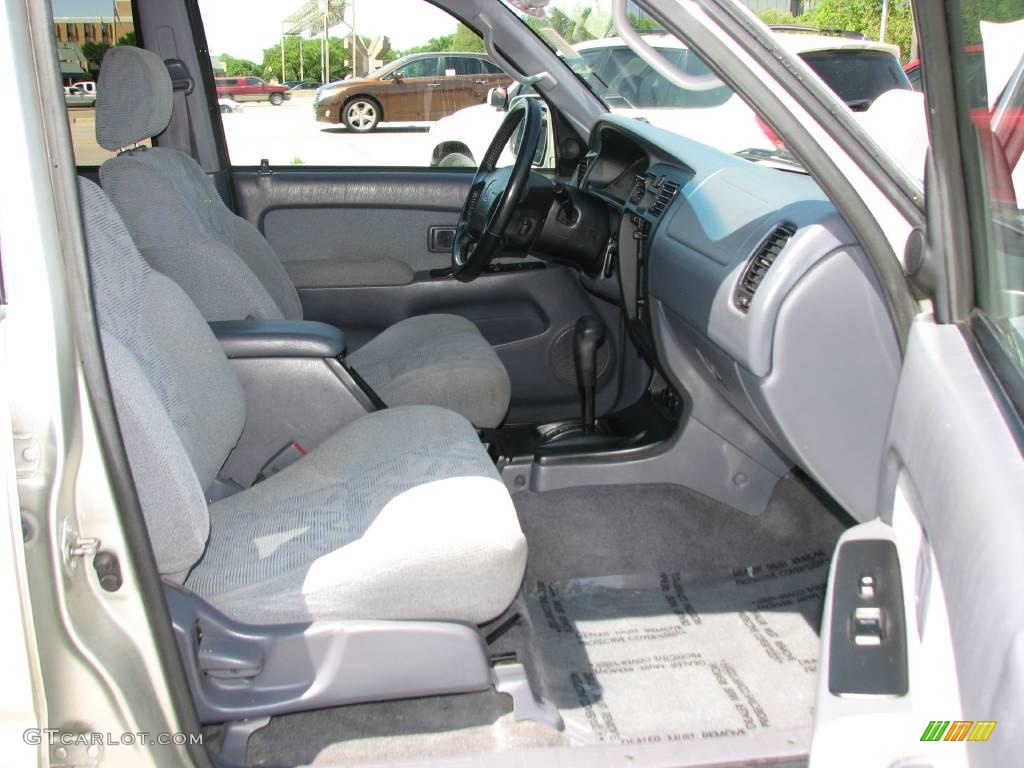 1999 4Runner SR5 - Millennium Silver Metallic / Gray photo #10
