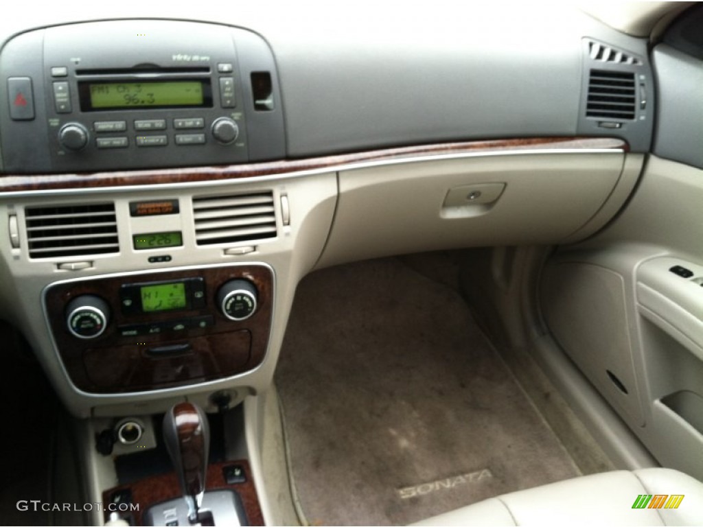 2007 Sonata Limited V6 - Ebony Black / Beige photo #11