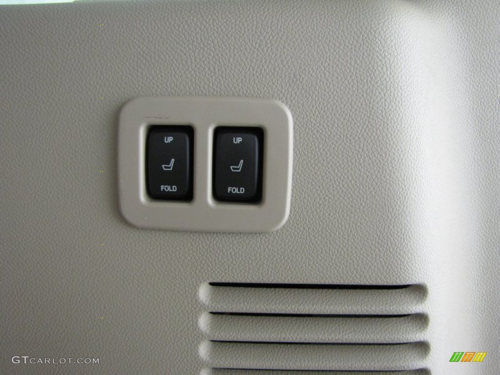 2009 Ford Expedition EL Limited 4x4 Controls Photo #78298879