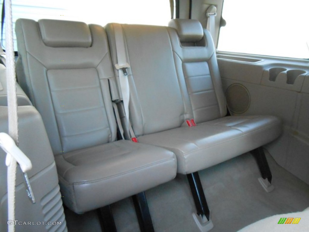 2005 Ford Expedition Limited Rear Seat Photo #78298948