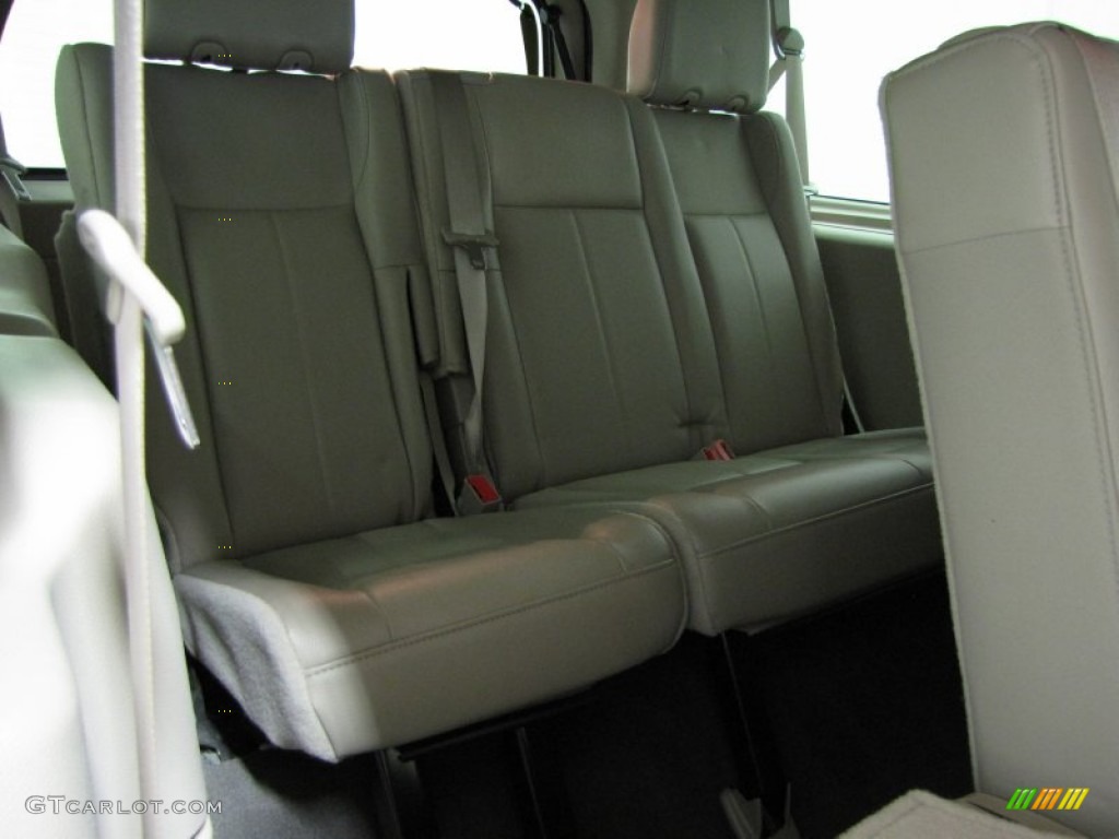 2009 Ford Expedition EL Limited 4x4 Rear Seat Photos