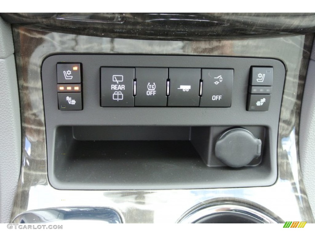 2013 Buick Enclave Premium Controls Photo #78300020
