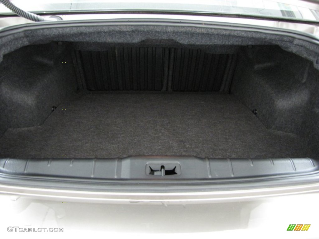 2011 Chevrolet Malibu LT Trunk Photos