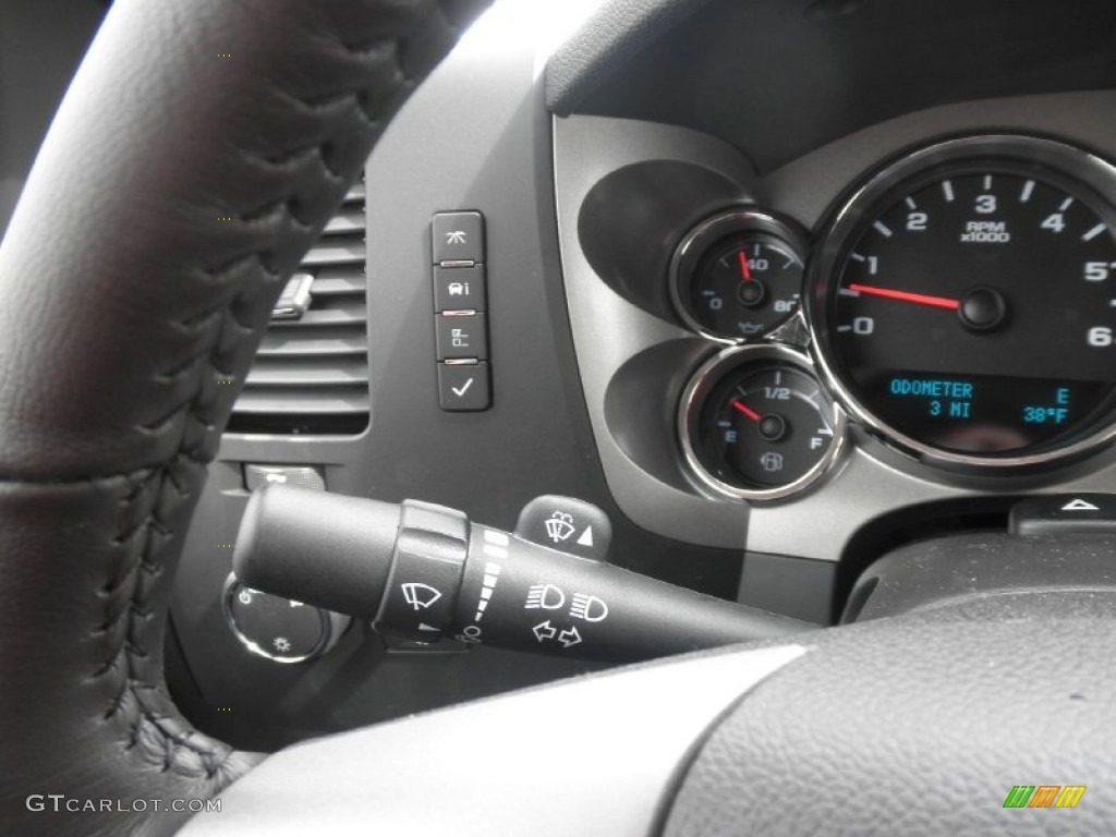 2013 GMC Sierra 2500HD SLE Extended Cab 4x4 Controls Photo #78302713