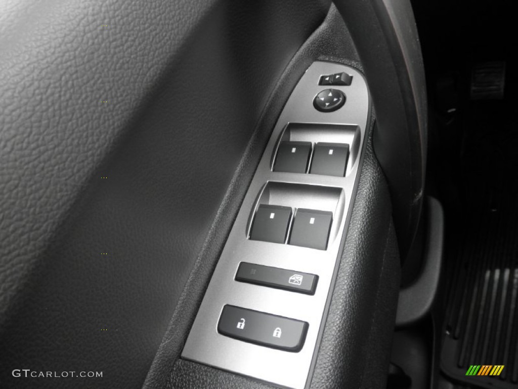 2013 GMC Sierra 2500HD SLE Extended Cab 4x4 Controls Photo #78302752