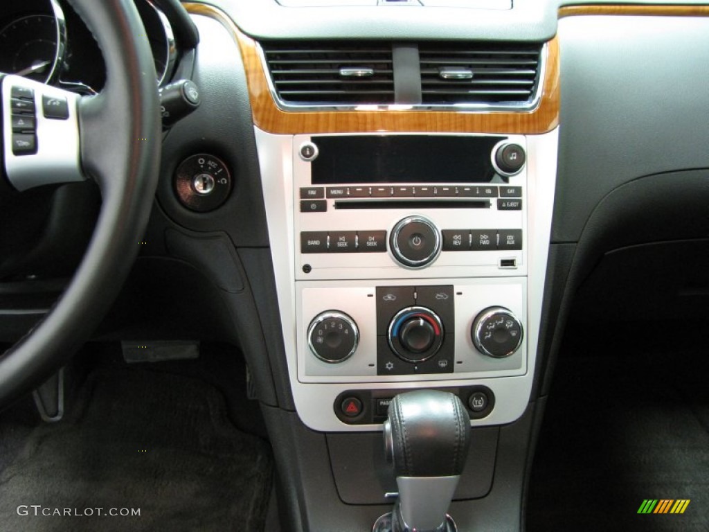 2011 Chevrolet Malibu LT Controls Photo #78303097