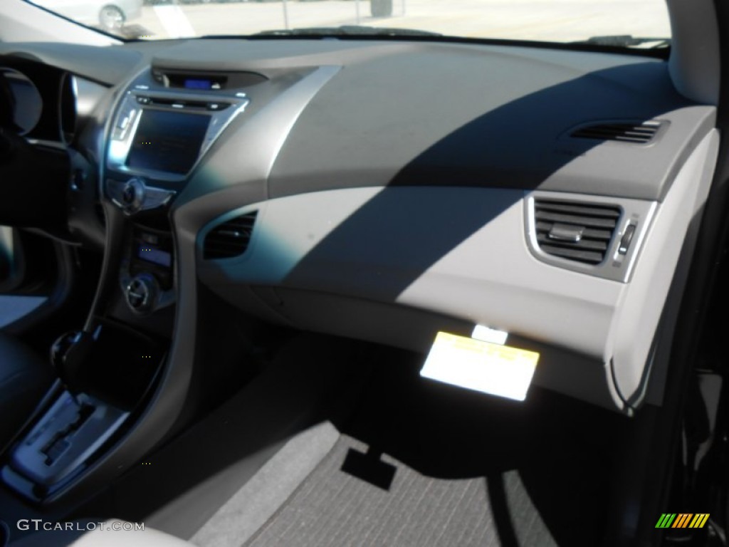 2013 Elantra Coupe SE - Black Noir Pearl / Gray photo #16