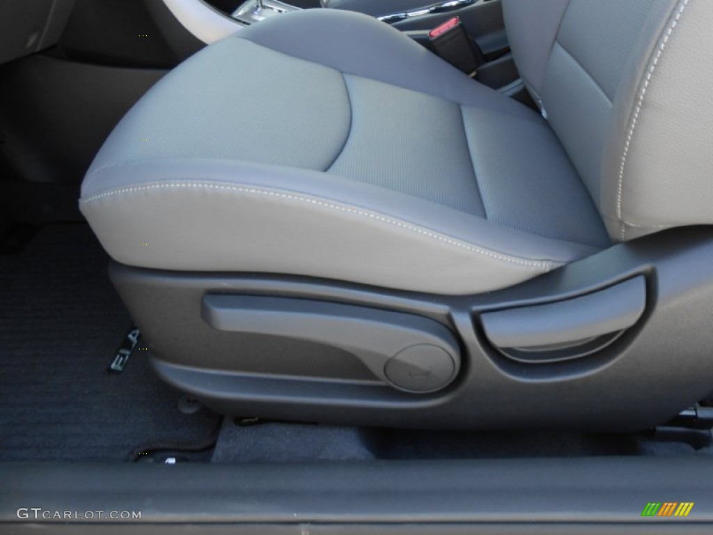 2013 Elantra Coupe SE - Black Noir Pearl / Gray photo #21