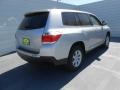 2013 Classic Silver Metallic Toyota Highlander   photo #4