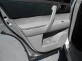 2013 Classic Silver Metallic Toyota Highlander   photo #19