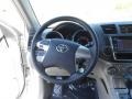 2013 Classic Silver Metallic Toyota Highlander   photo #30