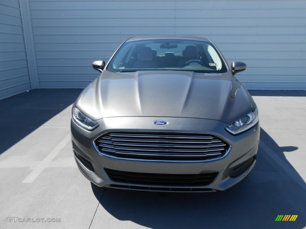 2013 Fusion S - Sterling Gray Metallic / Earth Gray photo #8