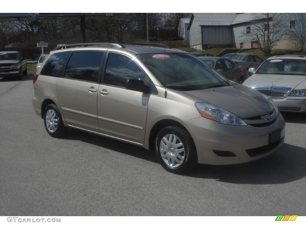 2007 Toyota Sienna CE Exterior Photos